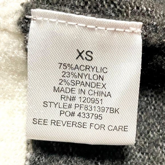 Pink Rose oversized color block cardigan with front pockets. Good condition. - Picture 5 of 5